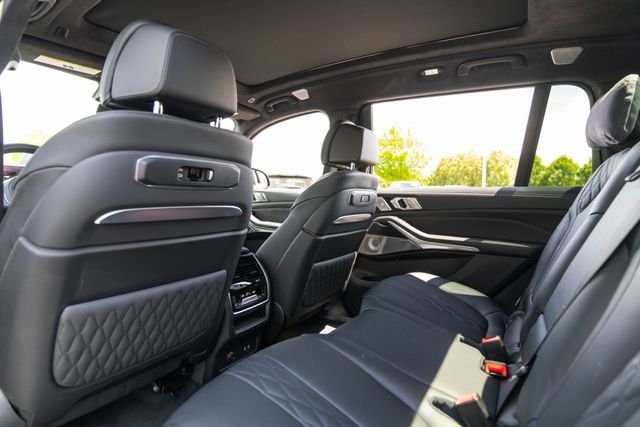 2026 BMW X7 M60i - Photo 14