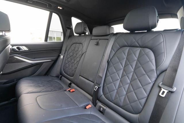 2024 BMW X5 M60i - Photo 31