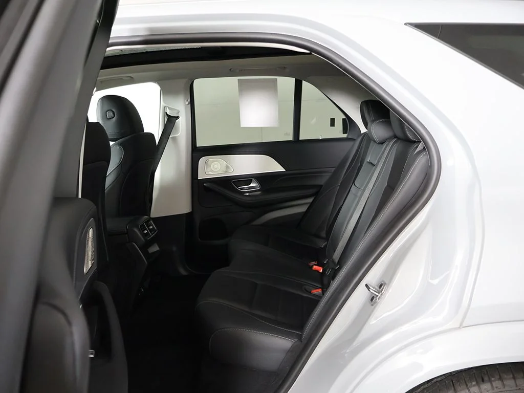 Used 2024 Gray Mercedes-Benz GLE 450 image 33