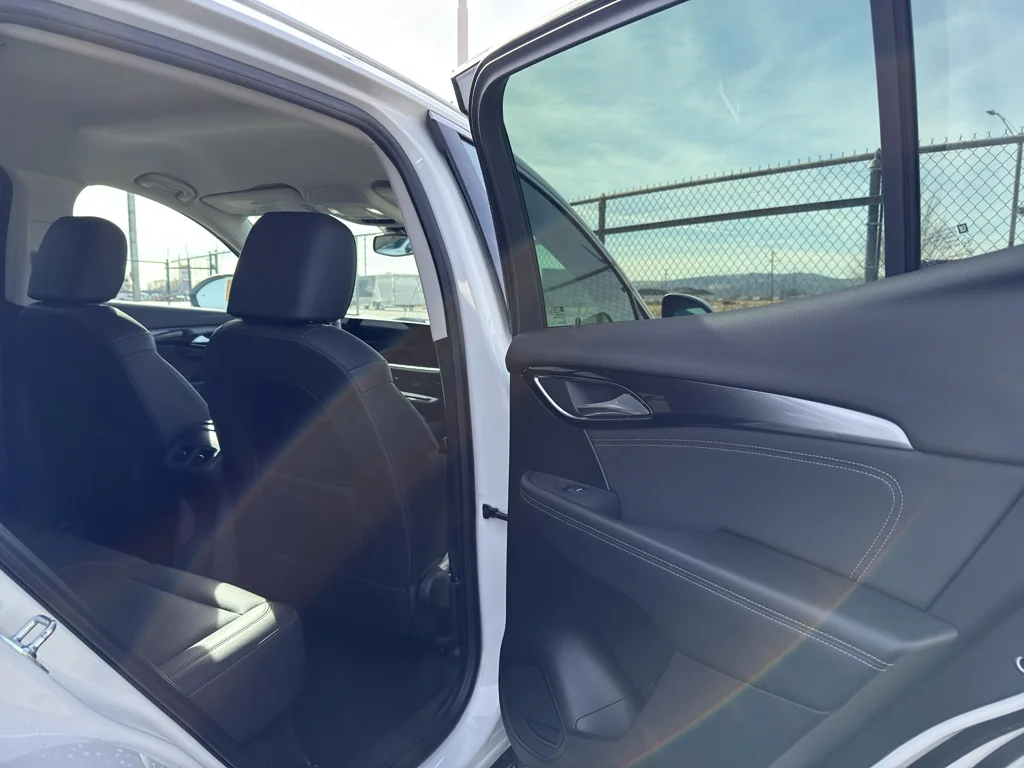 Used 2024 Summit White Buick Preferred image 15