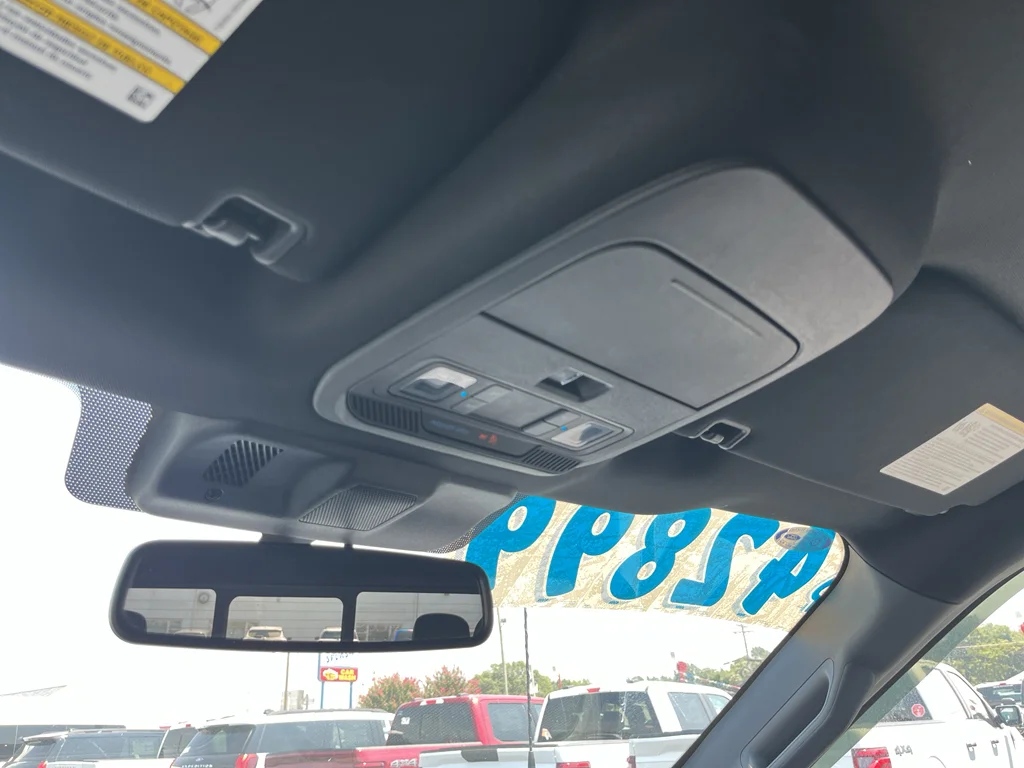 Used 2024 Agate Black Metallic Ford XLT image 30
