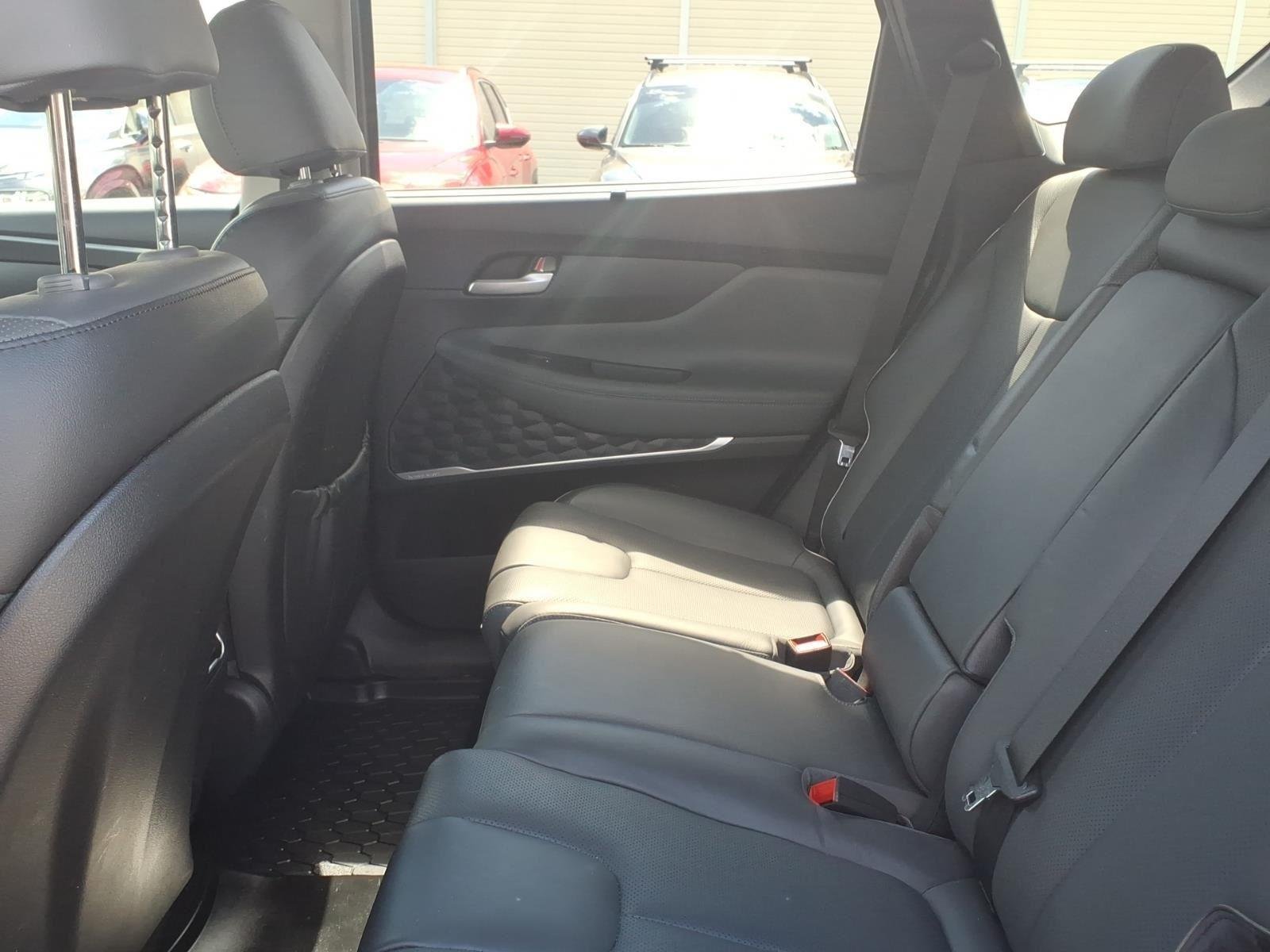 Used 2022 Shimmering Silver Hyundai SEL image 17