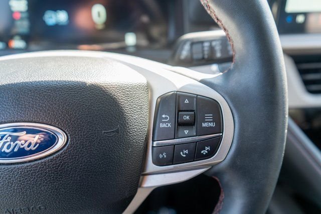 Used 2025 White Metallic Ford Active image 26