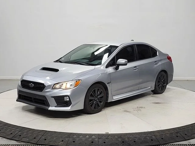 Used 2018 Silver Subaru Base image 3