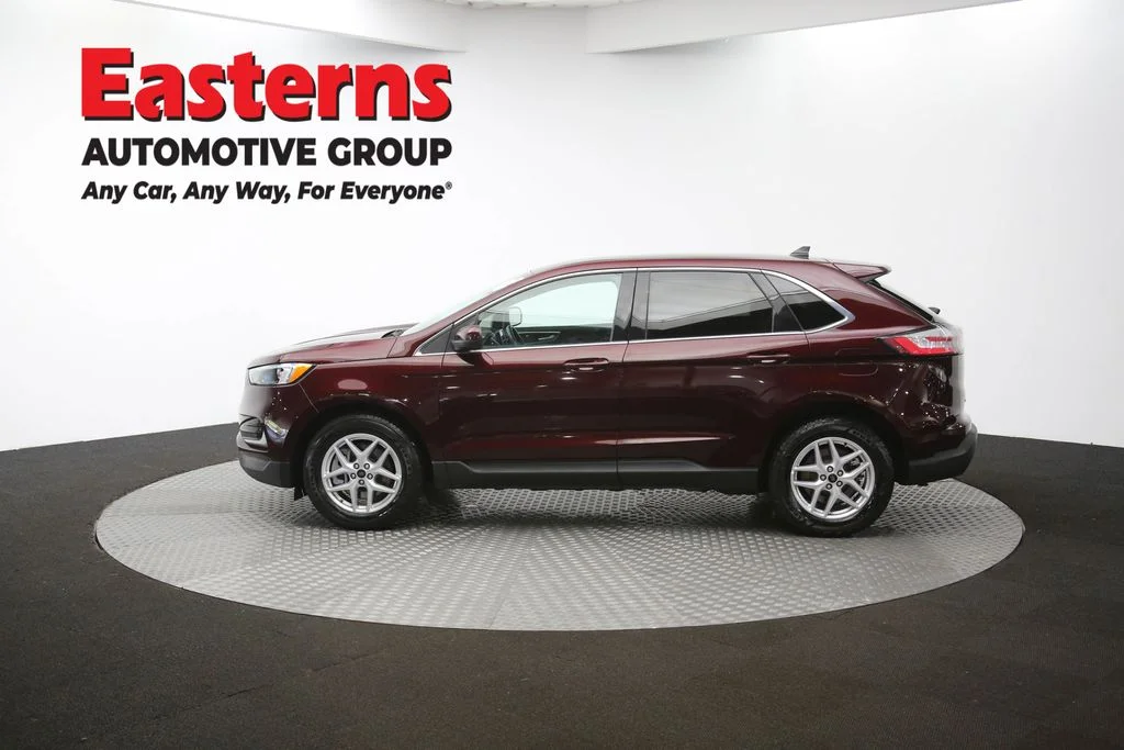 Used 2024 Red Ford SEL image 59