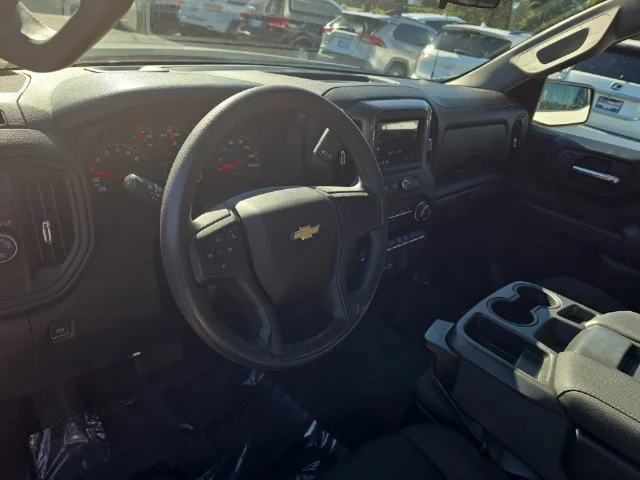 Used 2022 White Chevrolet WT image 17