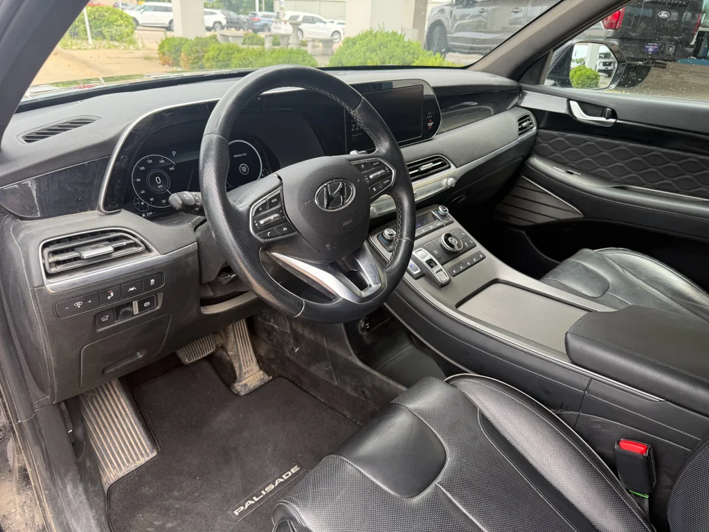 Used 2022 Moonlight Cloud Hyundai Calligraphy image 2