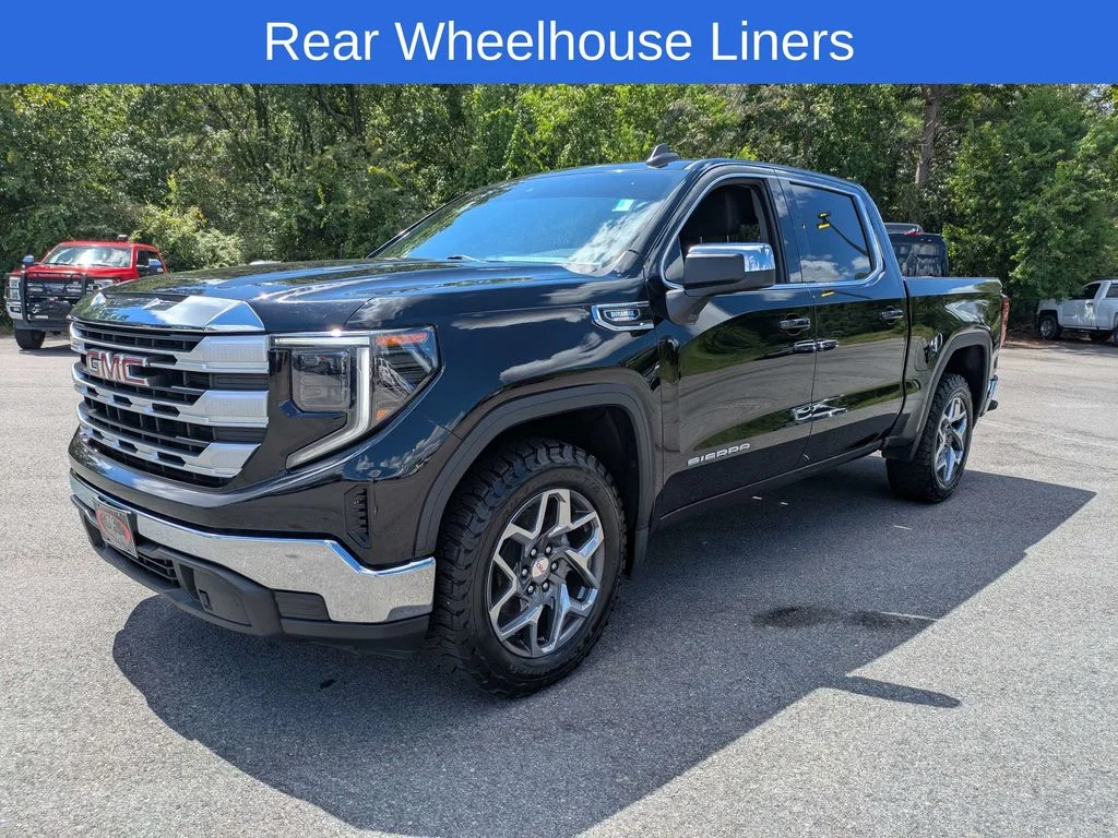 Used 2023 Black GMC SLE image 7