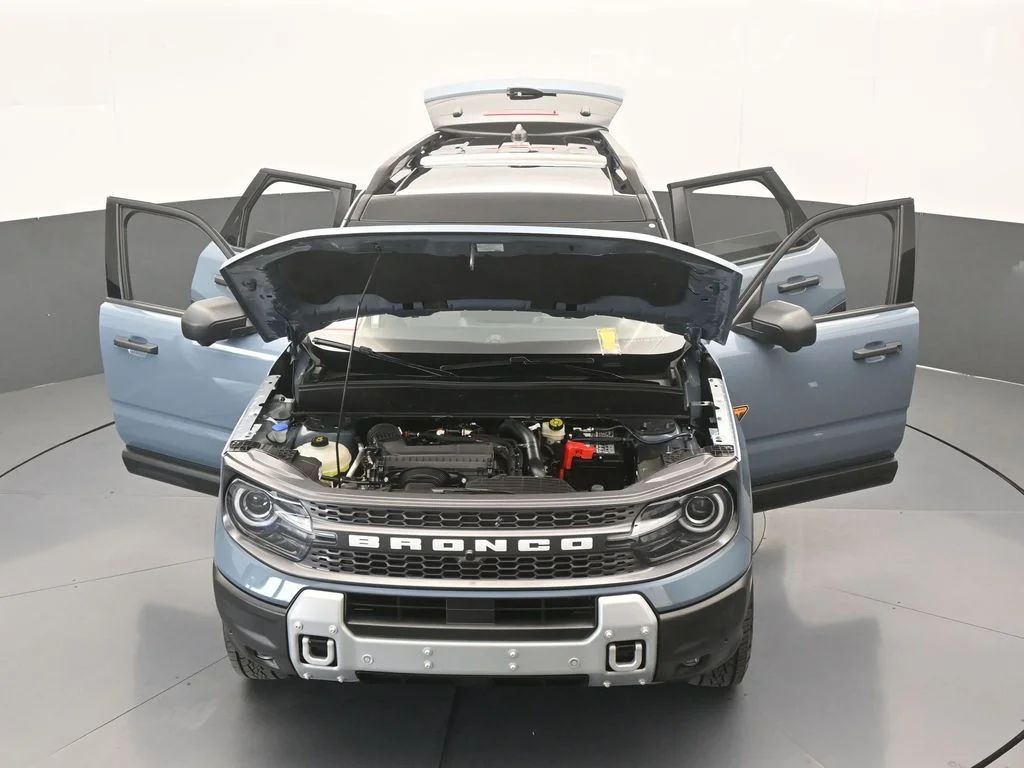 Used 2026 Azure Gray Metallic Ford Badlands image 80