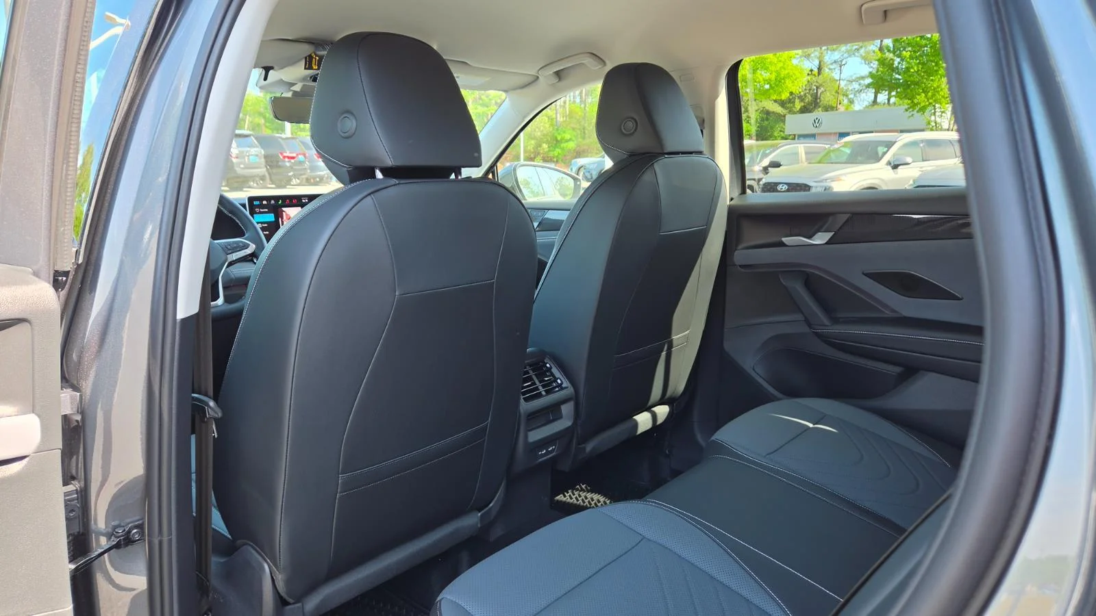 New 2026 Platinum Gray Metallic Volkswagen SE image 39