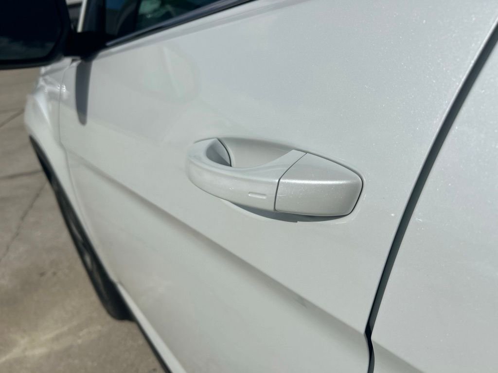 New 2026 White/off-white Volkswagen 2.0T SE w/Technology image 26