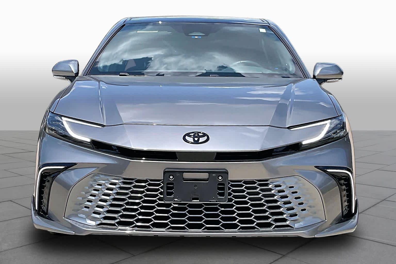 Used 2025 Heavy Metal Toyota XSE image 4
