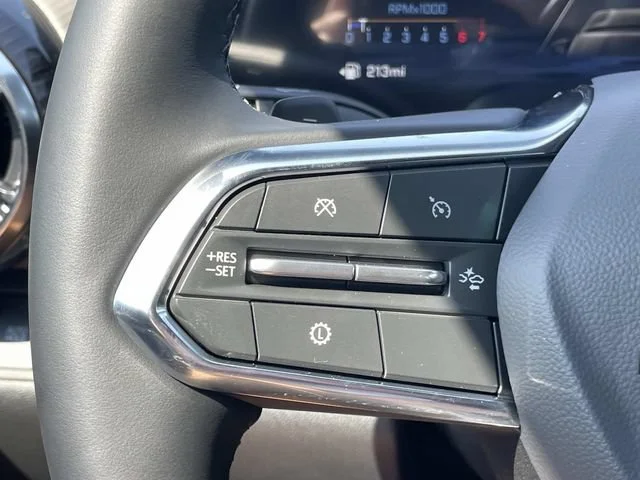 2027 Chevrolet Equinox LT - Photo 21