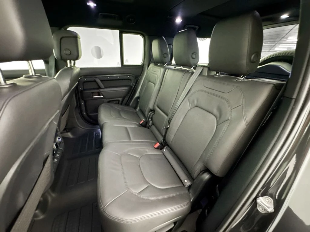 Used 2025 Gray Land Rover X-Dynamic SE image 25