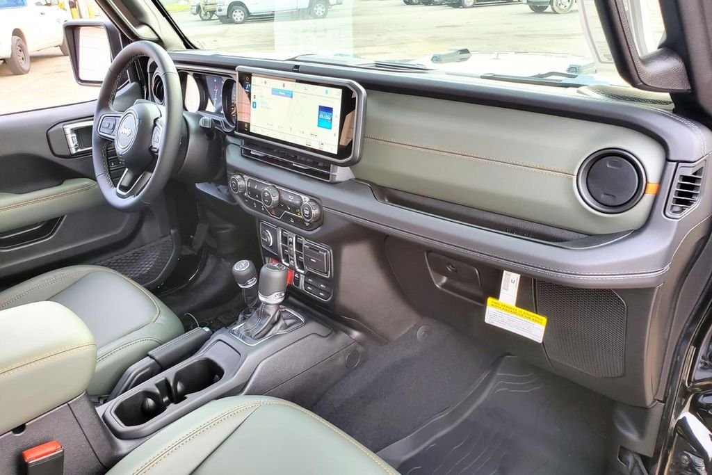 2025 Jeep Gladiator Mojave - Photo 12