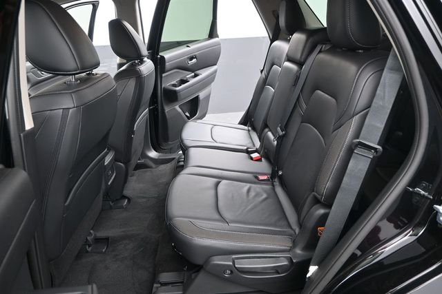 Used 2025 Super Black Nissan SL image 14