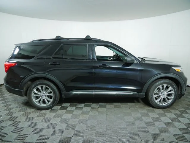 Certified Used 2021 Black Ford XLT image 10