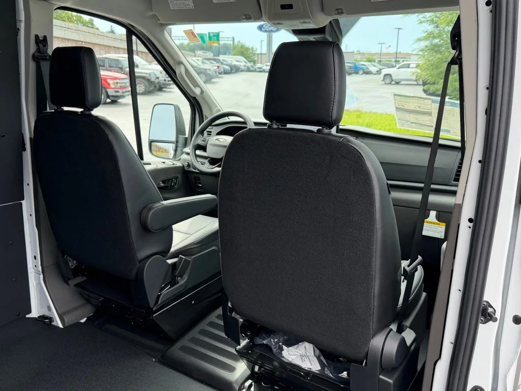 New 2026 Oxford White Ford Cargo Van image 17
