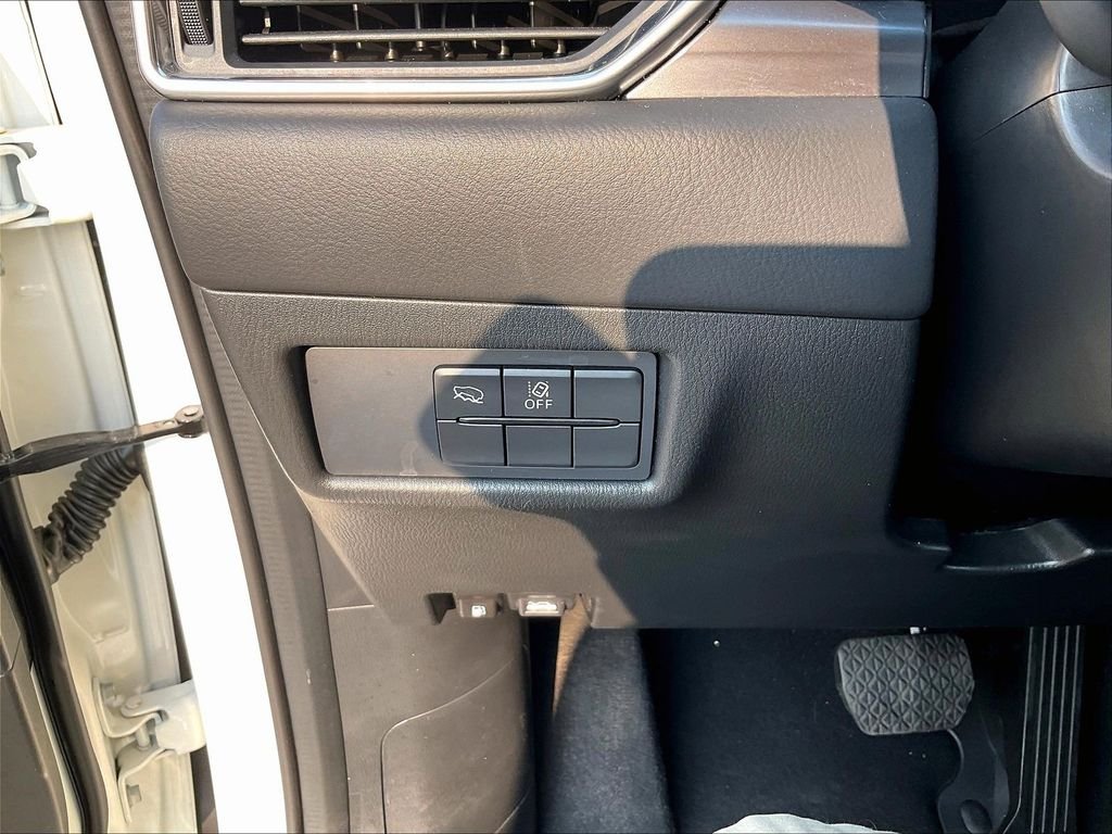 Used 2025 White Mazda 2.5 S Select Package image 26