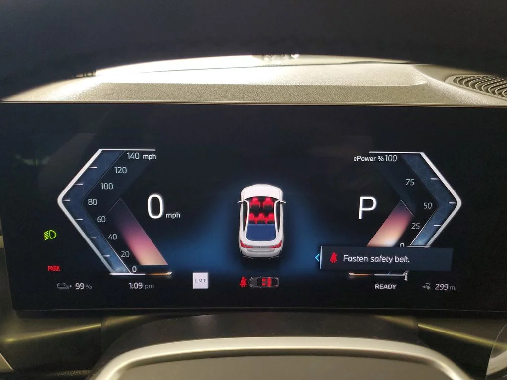 New 2026 Alpine White BMW eDrive40 image 19