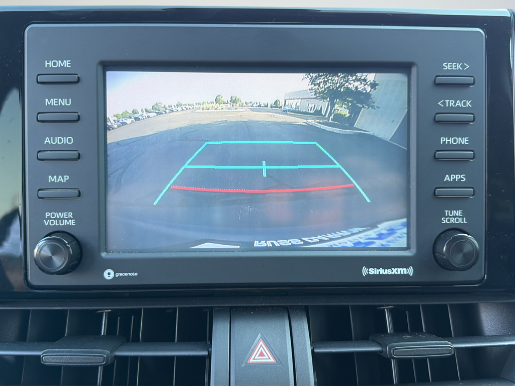 Used 2020 Silver Toyota XLE image 17