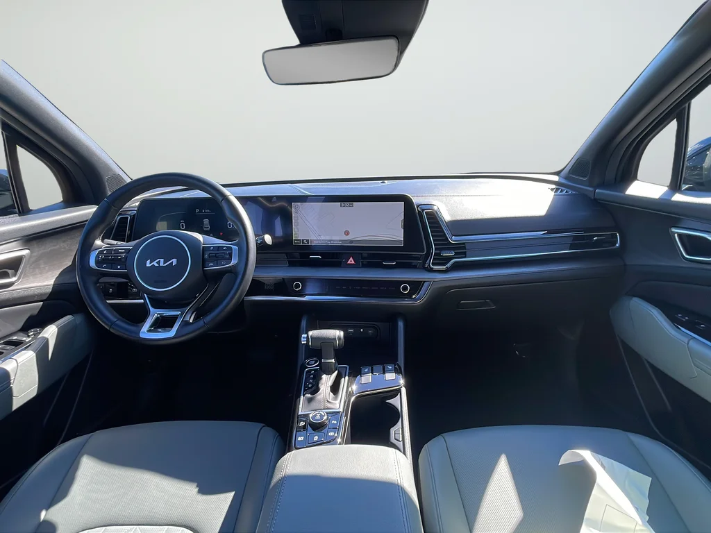 Used 2023 Black Kia X-Line image 9