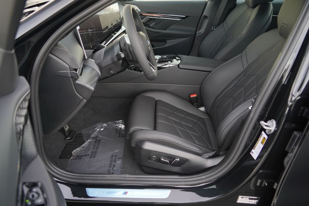 New 2027 Black Sapphire Metallic BMW 530i image 12