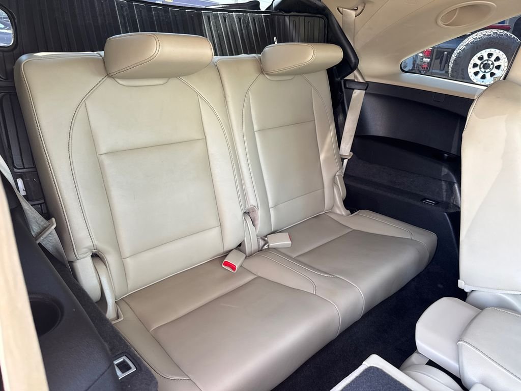 Used 2018 White Diamond Pearl Acura 3.5L image 20