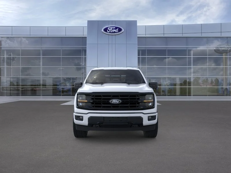 New 2026 Oxford White Ford XLT image 7