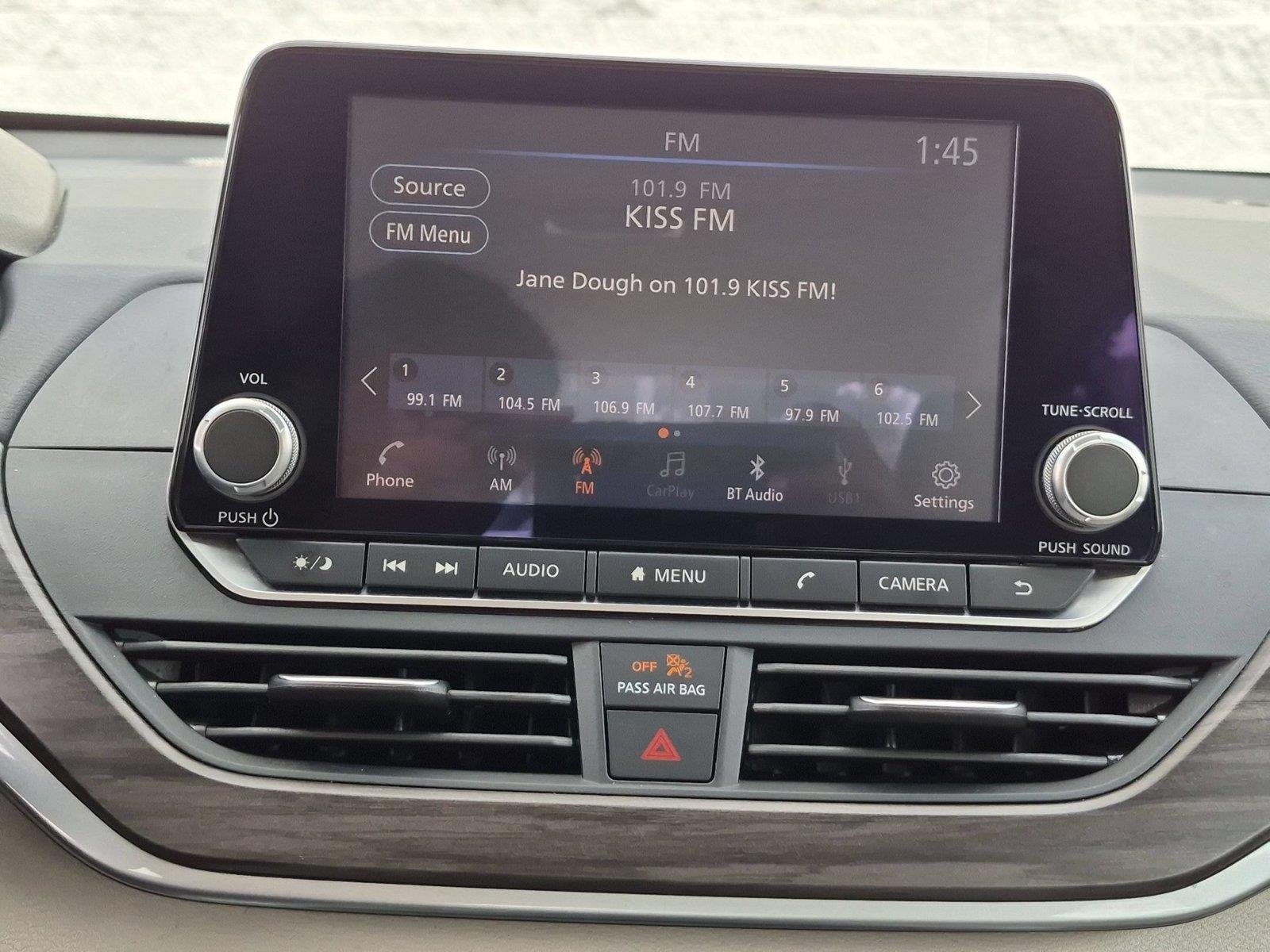 Used 2025 Super Black Nissan SV image 24