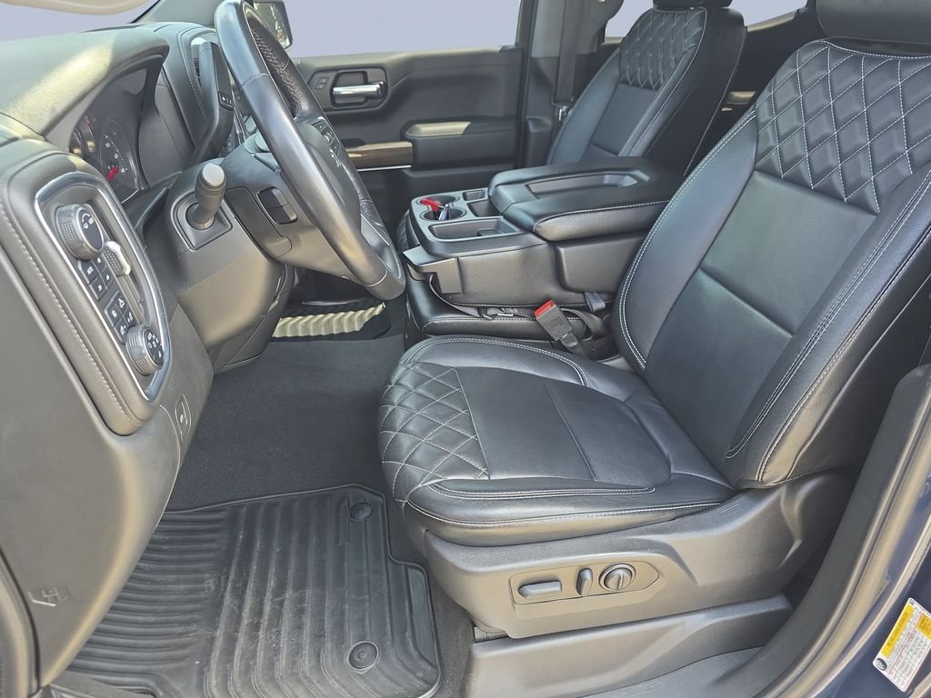 Used 2022 Northsky Blue Metallic Chevrolet RST image 11