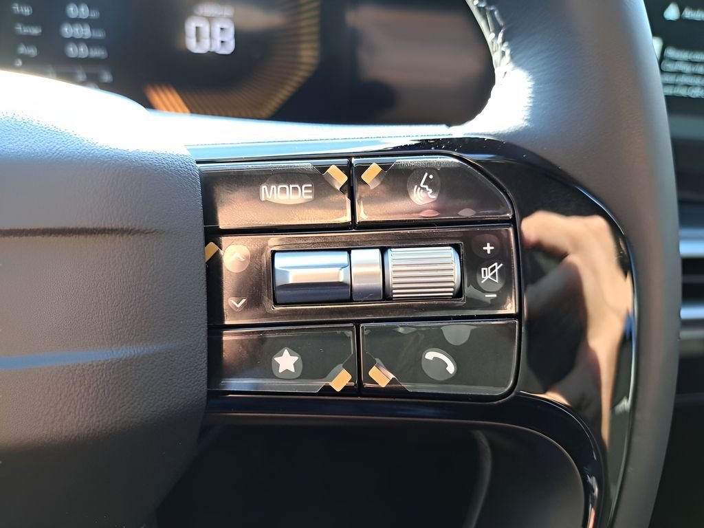 2026 Kia Sorento LX - Photo 28