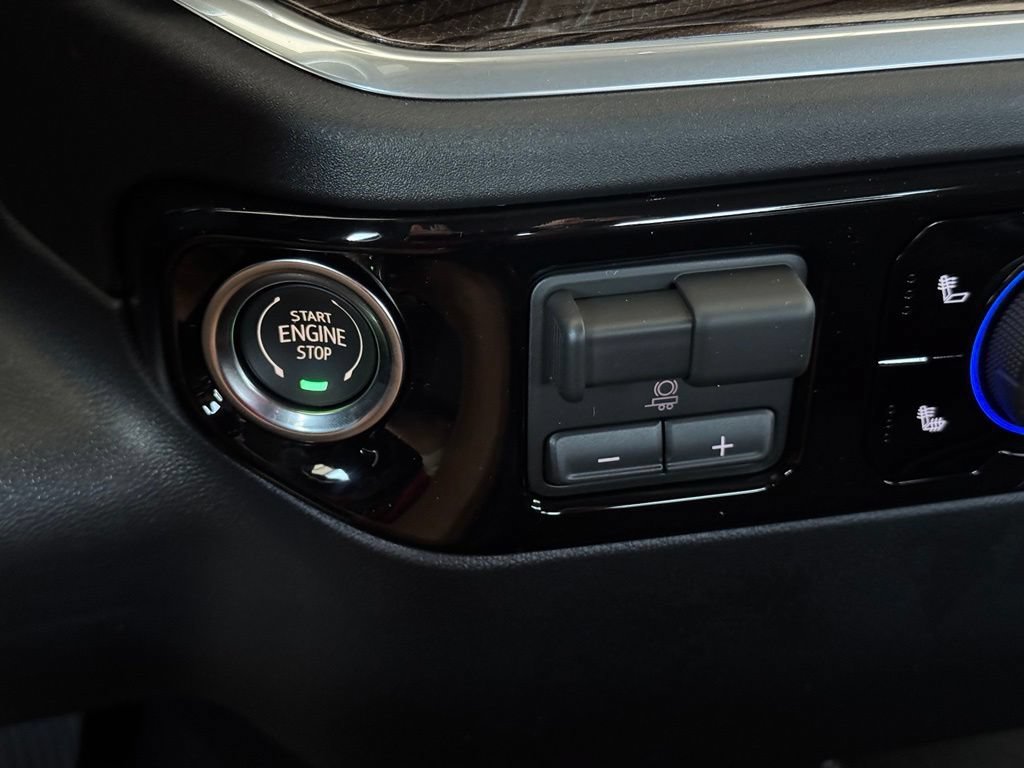 New 2026 Black Chevrolet LT (2FL) image 31