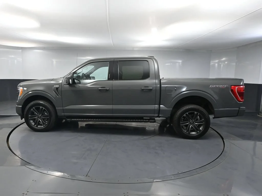 Used 2021 Gray Ford XLT image 6