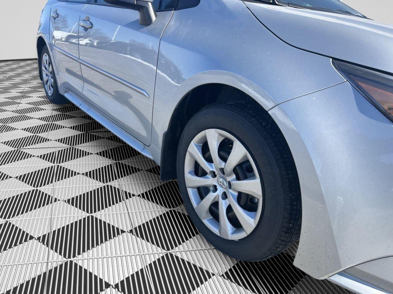 Used 2026 Toyota Corolla LE with VIN 5YFB4MDE0TP381756 for sale in Kansas City