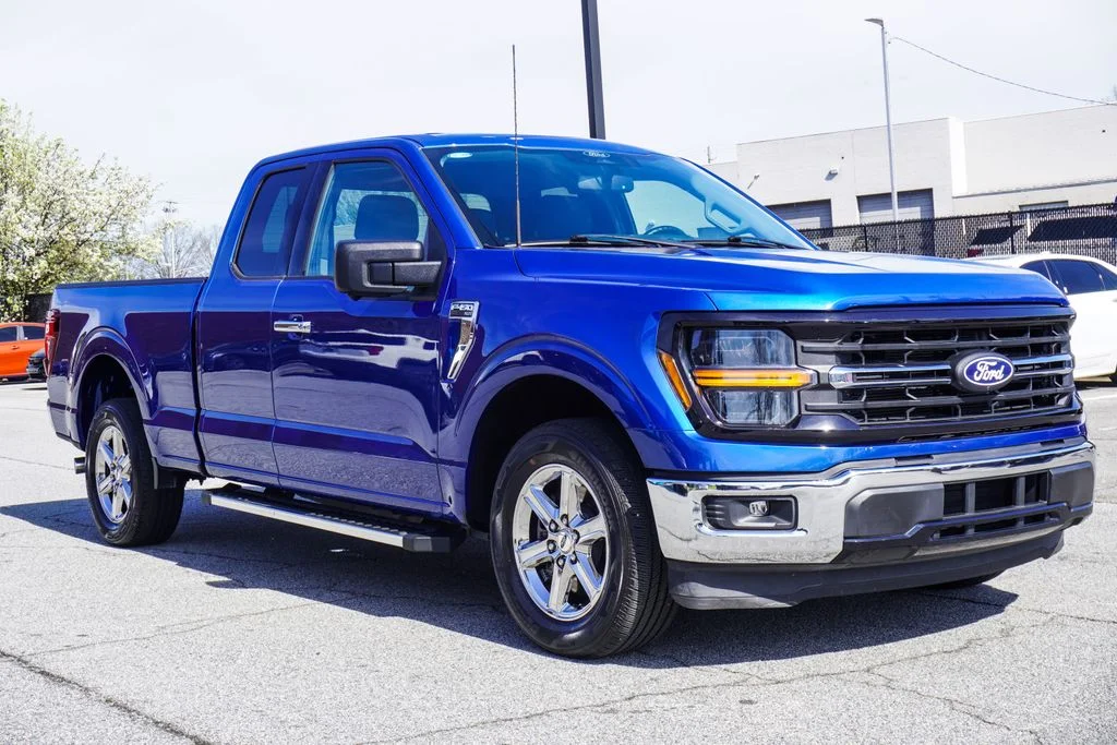 Used 2024 Blue Ford XLT image 5
