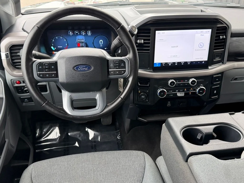 Used 2025 Gray Ford XLT image 16