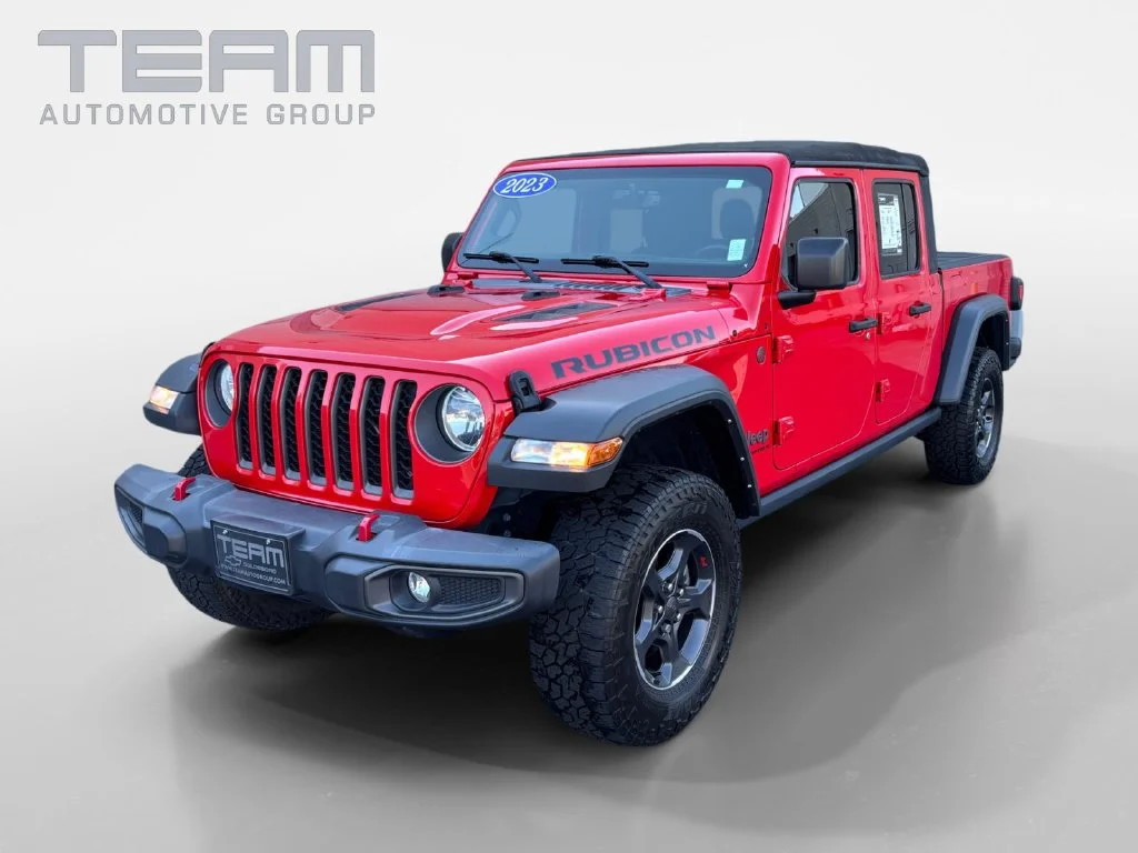 Used 2023 Red Jeep Rubicon image 3