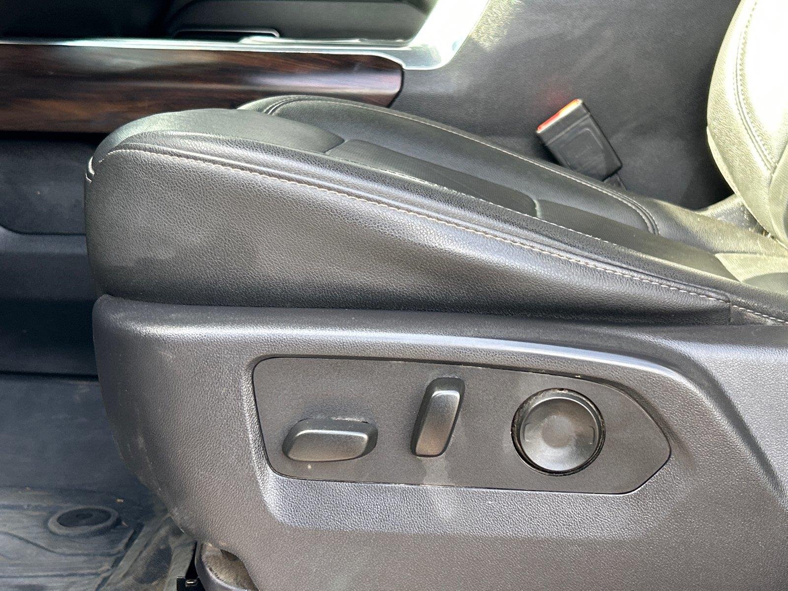 Used 2024 Summit White GMC SLT image 15