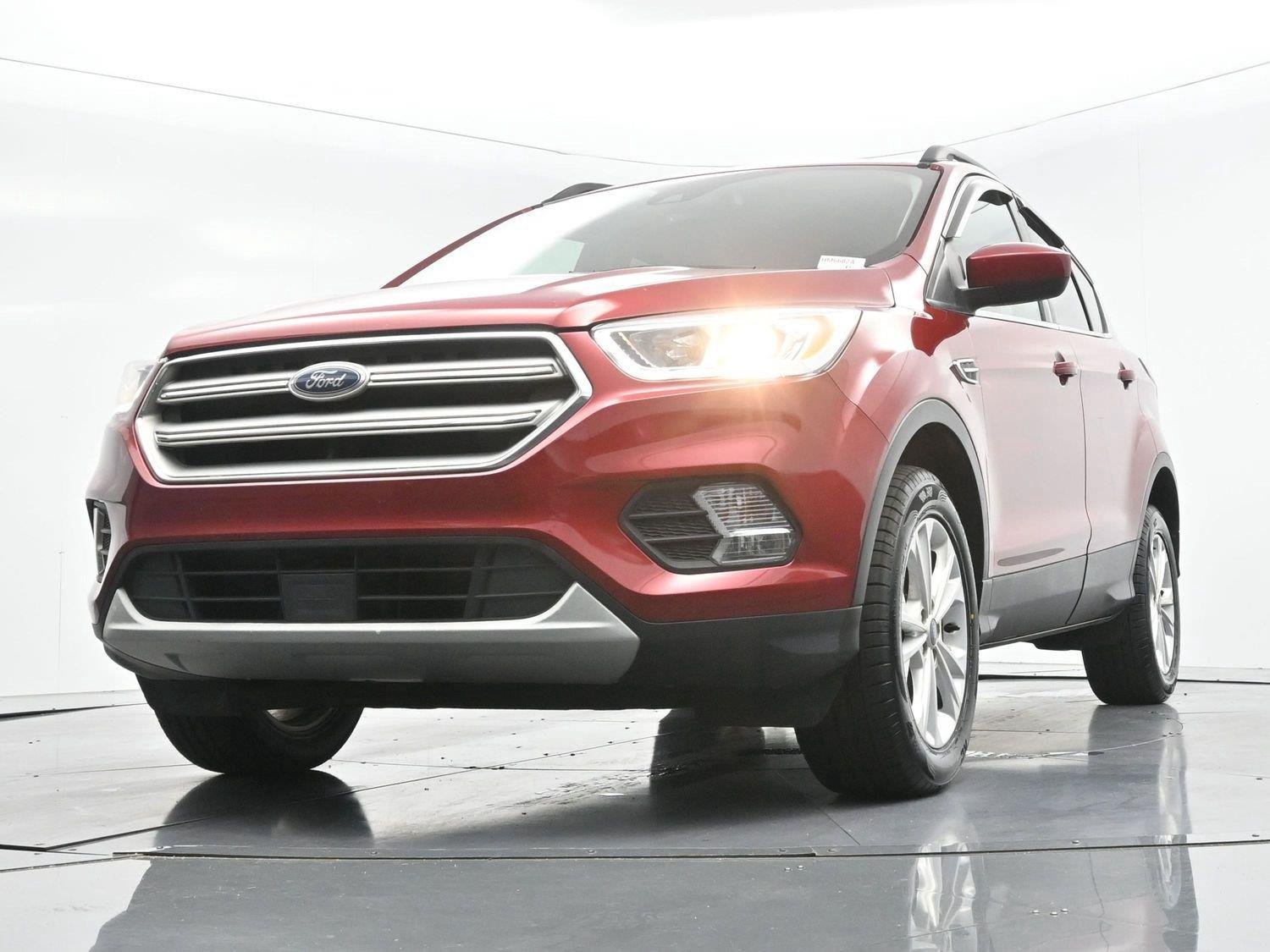 Used 2019 Ruby Red Metallic Tinted Clearcoat Ford SEL image 42