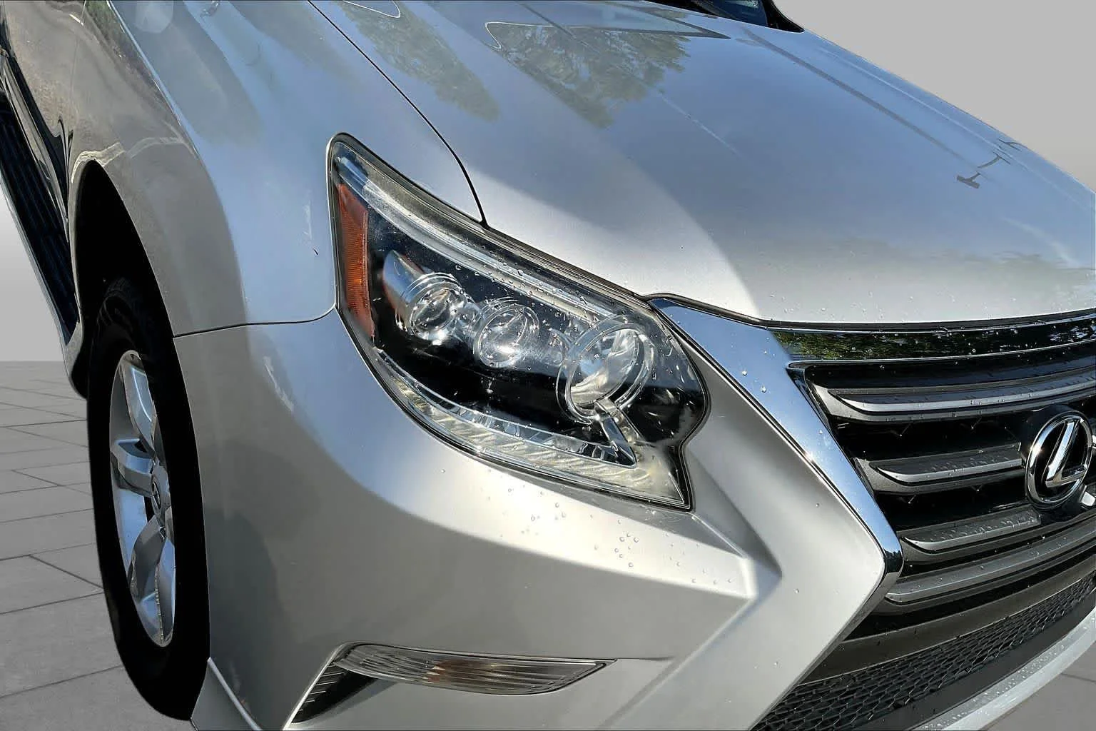 Used 2016 Silver Lining Metallic Lexus  image 28