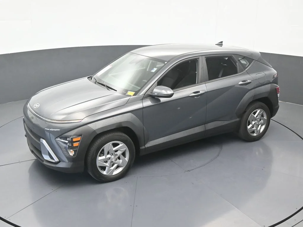 Used 2024 Ecotronic Gray Pearl Hyundai SE image 49