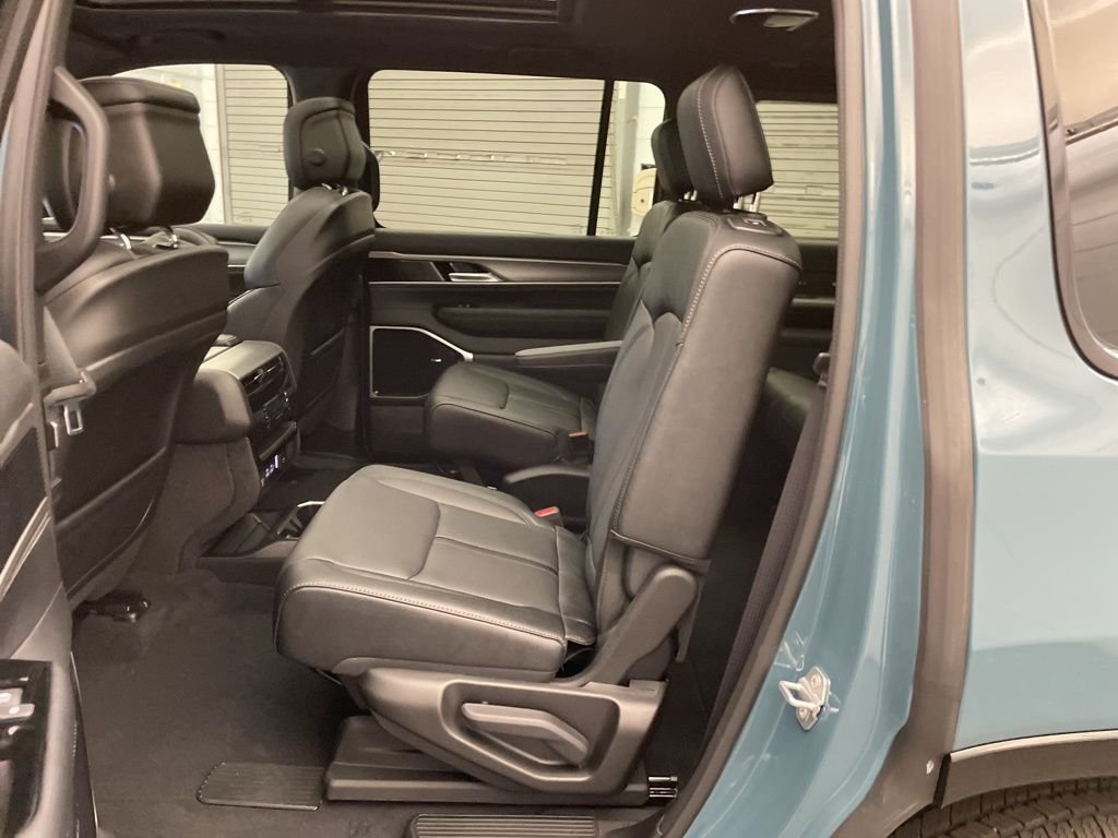 New 2026 Steel Blue Jeep Limited Altitude image 20