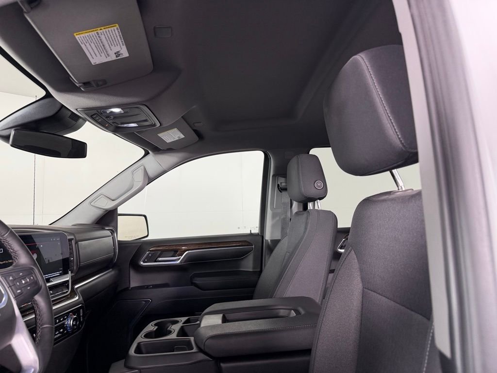 Used 2024 Summit White GMC Elevation image 23