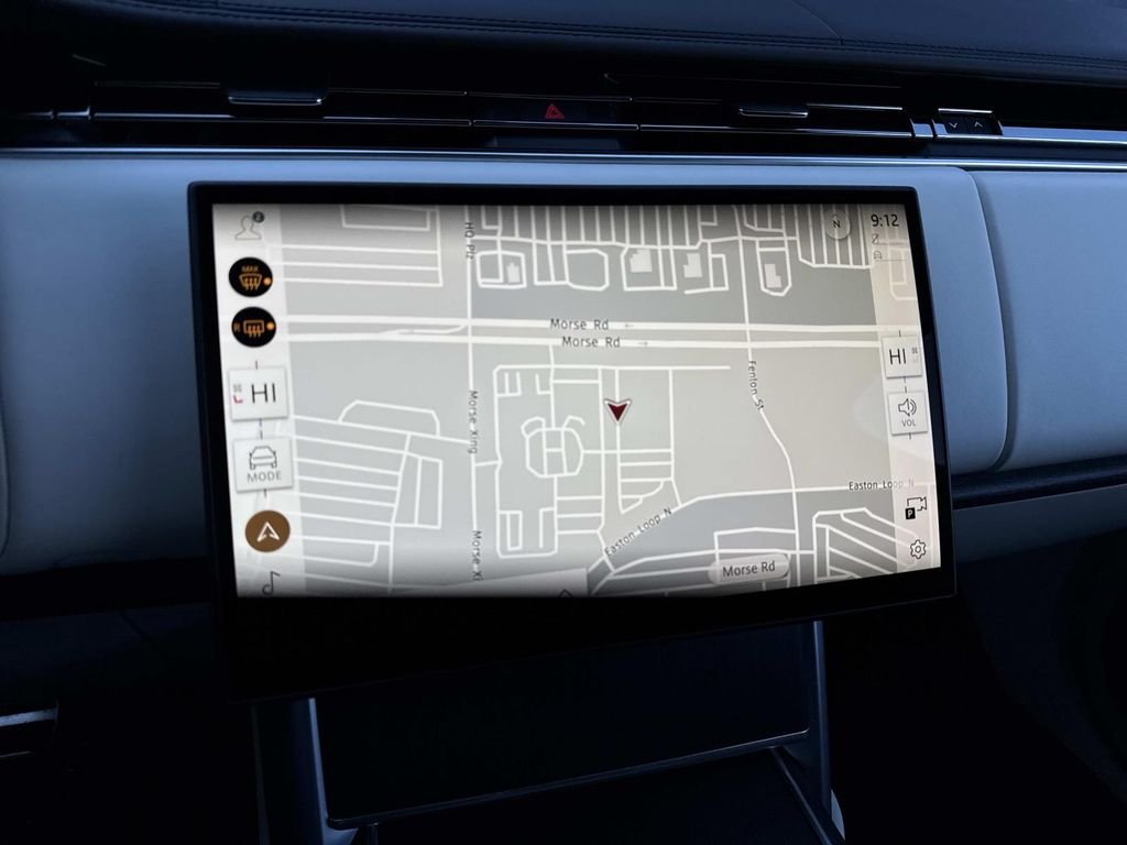 Certified Used 2024 Icy White SV Bespoke Special Effect Gloss Land Rover Autobiography image 25