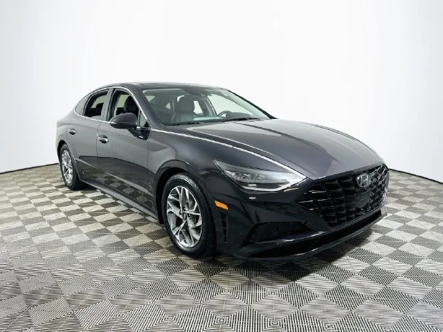 Certified Used 2023 Blue Hyundai SEL image 1