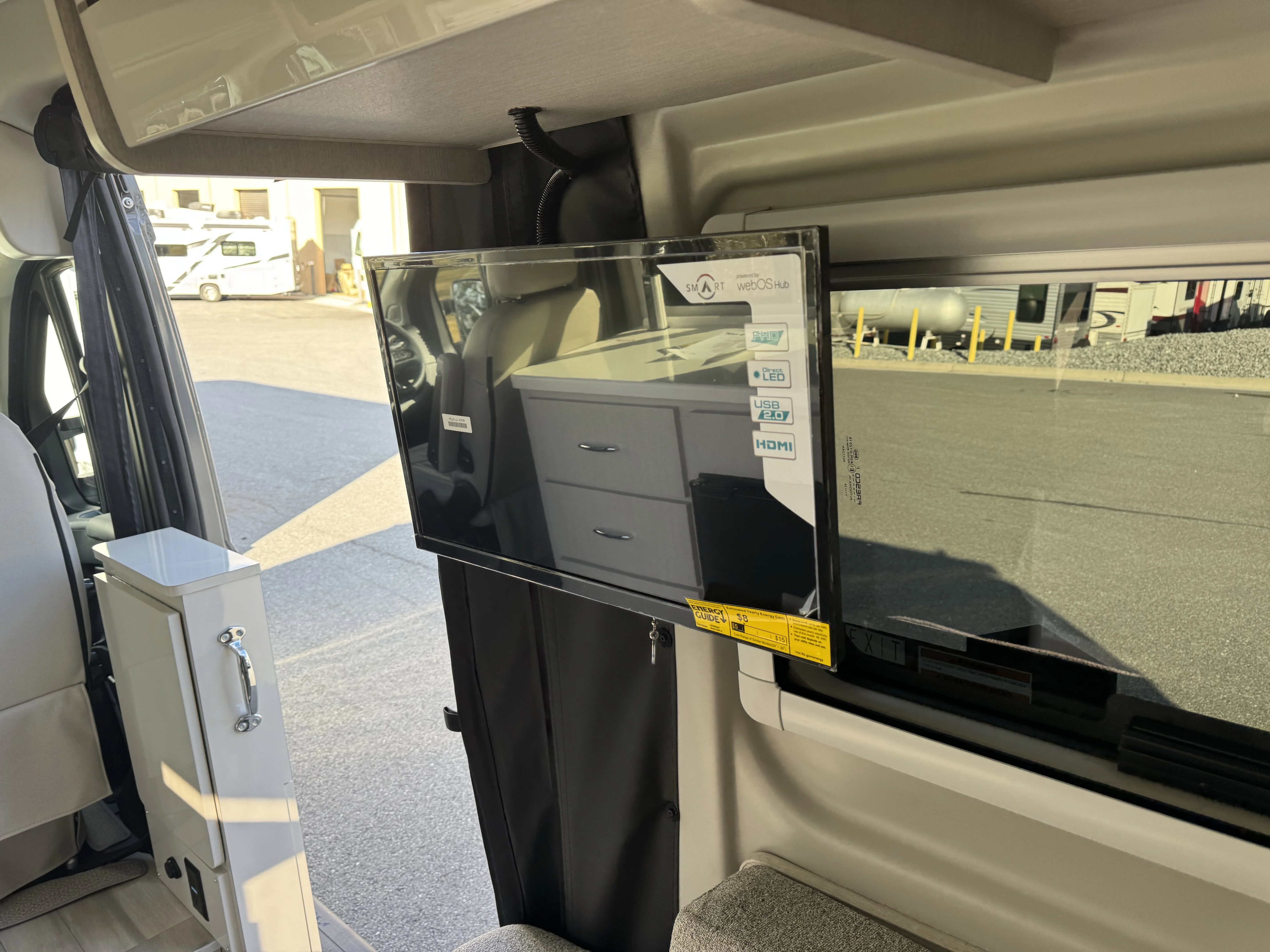 2025 RAM ProMaster Window Van Base - Photo 21