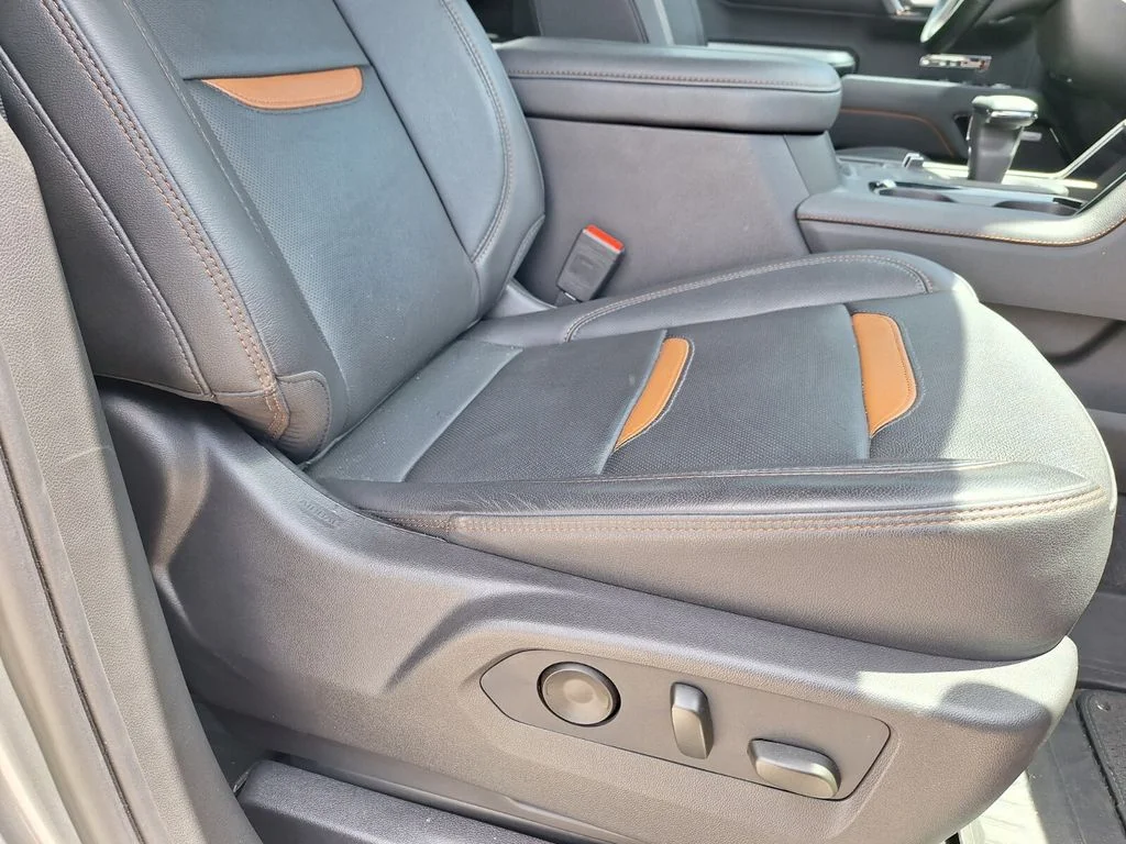 Used 2024 Silver GMC AT4 image 29