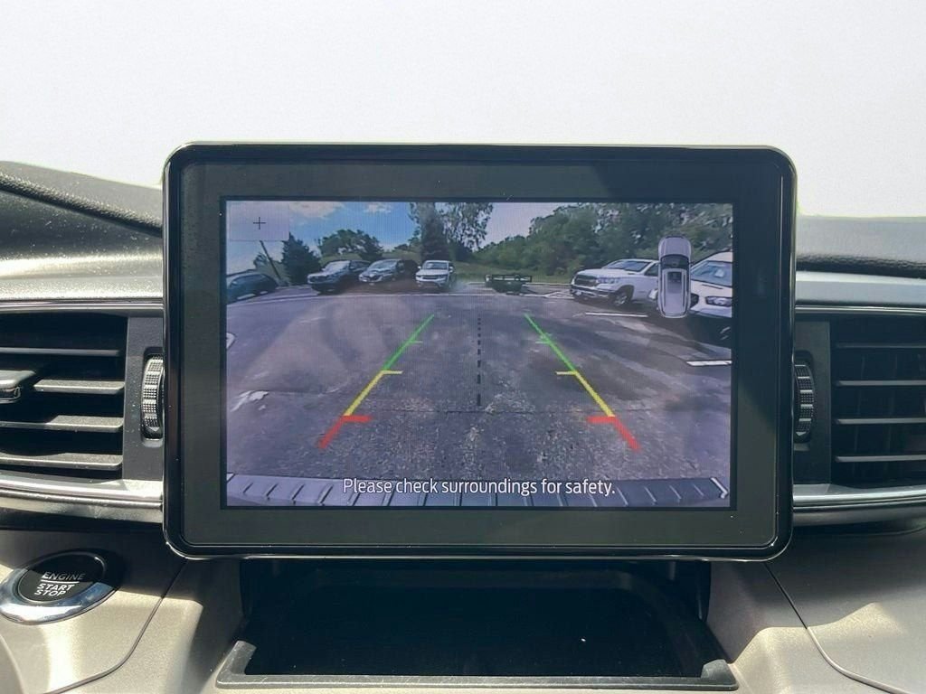 Used 2023 Gray Ford XLT image 18