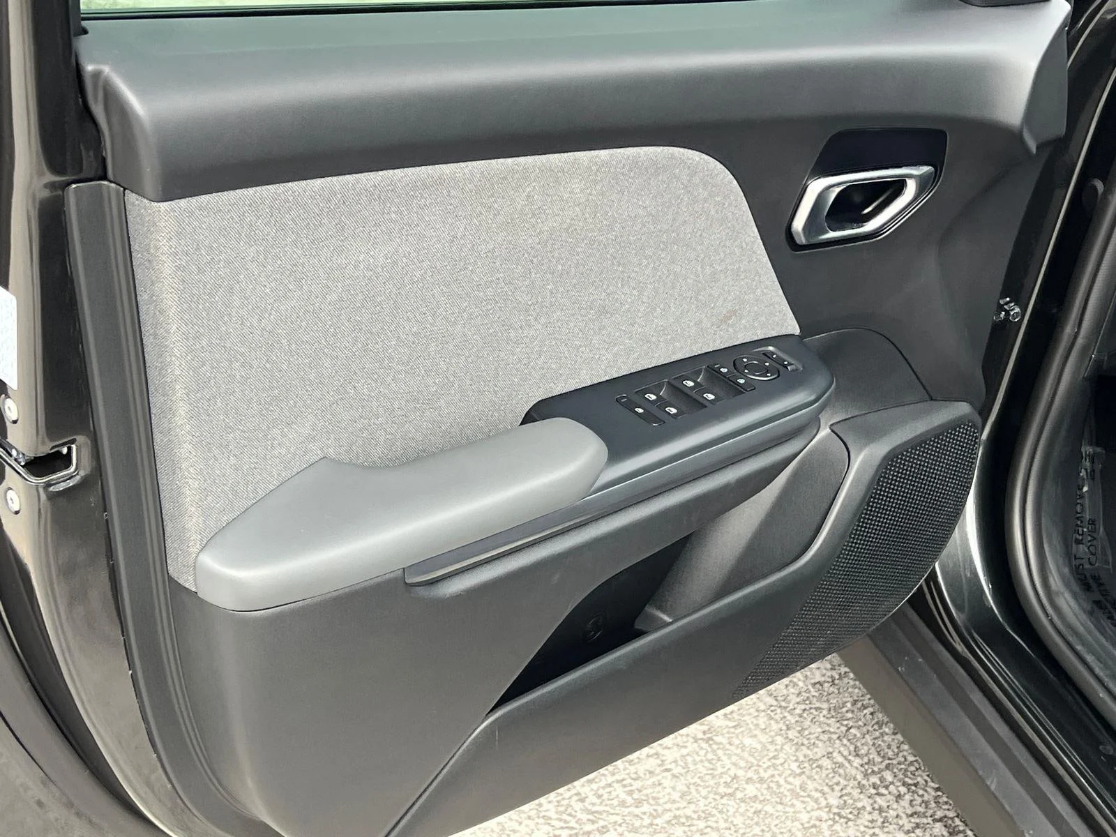 Used 2025 Interstellar Gray Kia EX image 10